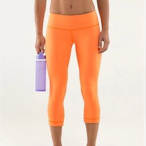 Lululemon Wunder Under Crop *Reversible
Soot Light / Pizzaz